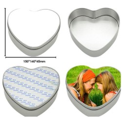 Boite en métal coeur