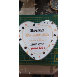 Boite en métal coeur