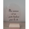 cadre  sur socle 15,5cm sur 9.50 cm  texte au choix